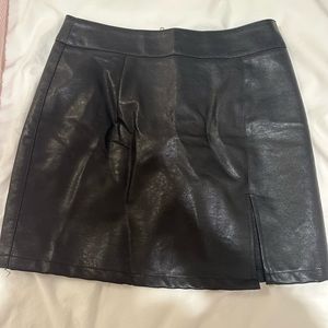 Lioness faux leather mini skirt size XS